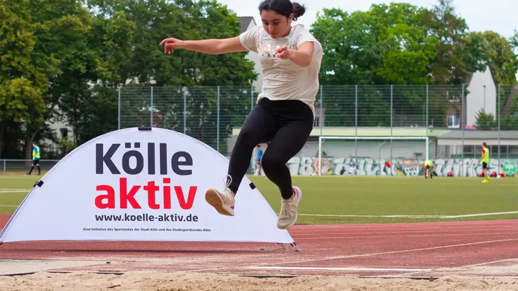 Sportabzeichen für alle — Training und Abnahme in Holweide